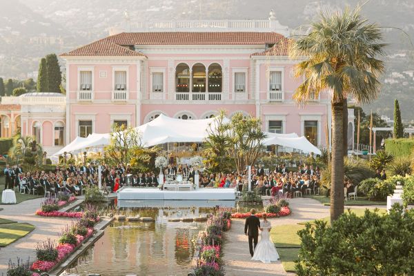 Un cadre enchanteur pour un mariage romantique au Château Le Gatelet en Rhône-Alpes