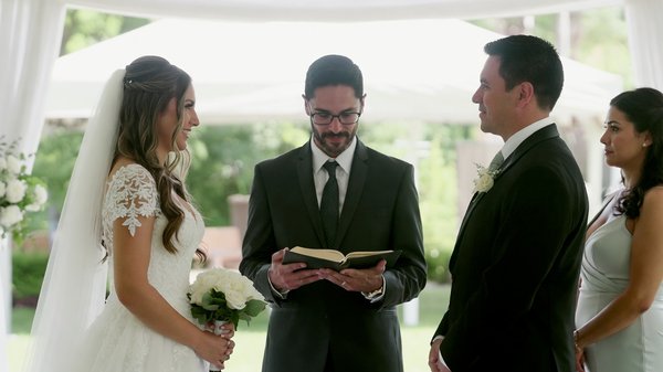 Mariage et témoins : découvrez les règles clés et les changements locaux à connaître